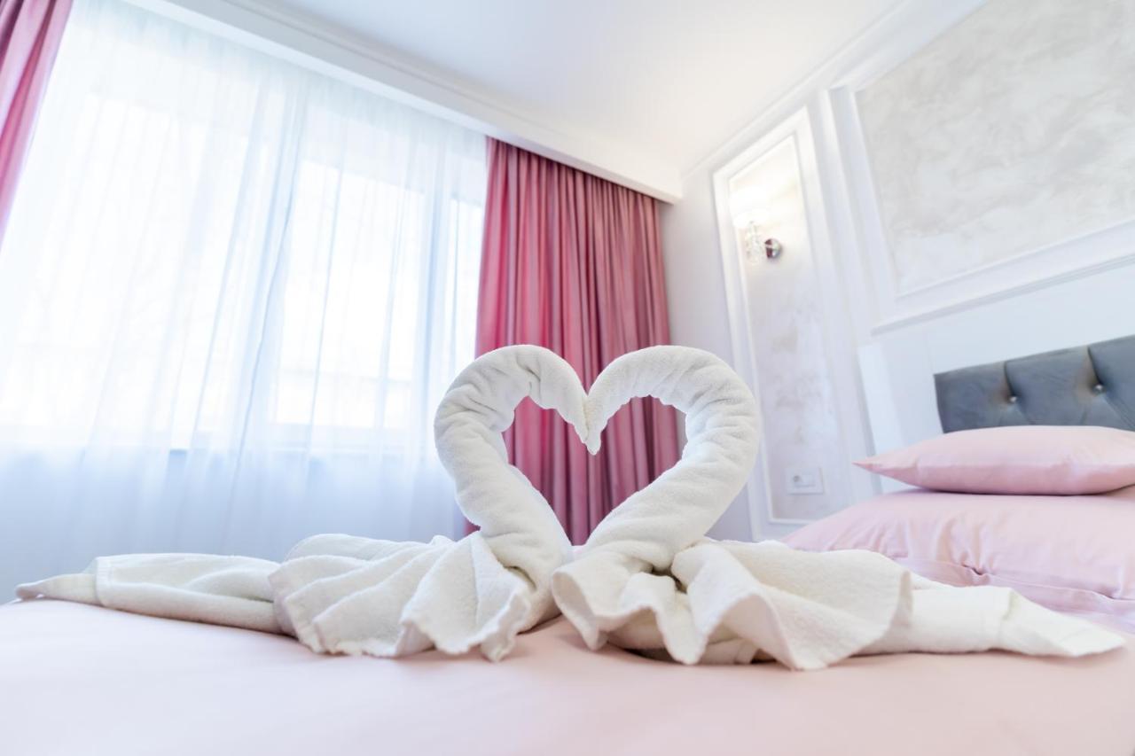 Sika Luxury Apartment Arad Esterno foto