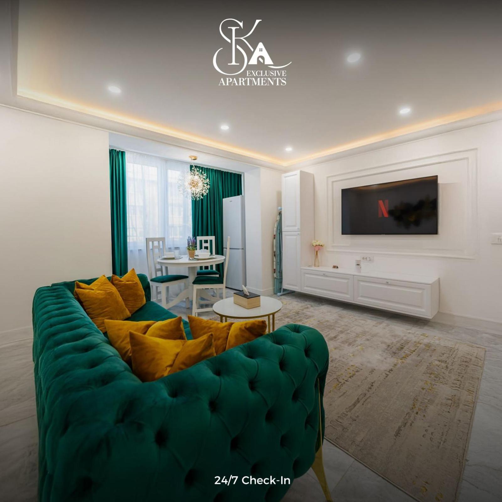 Sika Luxury Apartment Arad Esterno foto